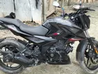 Bajaj Pulsar 250 . 2024