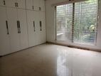 beautiful looking 3 Bed room apt available in banani