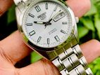 Beautiful SEIKO 5 Posh Silver Sunburst Automatic Watch