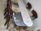 ভাল অবস্থায় আছে টেবিল এবং ৬ টি চেয়ার
