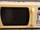 BLACK & DECKER Compact Microwave Oven, White, with Dry Erase Door