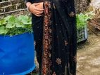 Black কালার এর সুন্দর শাড়িটি!!