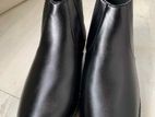 Boot sell