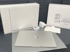 Brand New Condition Apple MacBook Air M2 8GBRam/256GB SSD FULL BOX