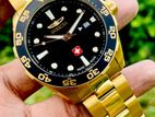 Brand New Invicta Pro Diver Stylish Golden Watch