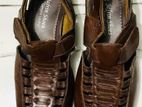 Brown leather shoe (Almost new)