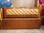 CANADIAN OAK LEATHER BED. M # 111