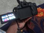 Cannon 700 D
