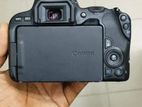 Canon 200d camera with kit lens