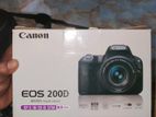 Canon 200D