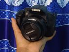 CANON 700 D