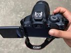 Canon 700D