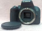 Canon 800D