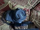 Canon EOS 4000D with 18-55 lens