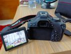 Canon EOS 750 D