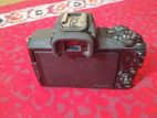 Canon M50
