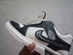 Sneaker for sale