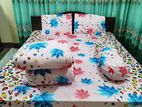 comforter set and bedsheets