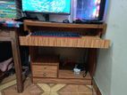 Comupter table