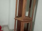 Corner showcase