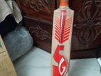 cricket ball bat