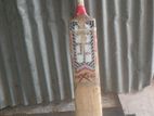 Cricket bat