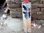 Cricket bat