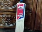 Cricket bat