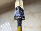 Cricket bat