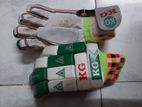 cricket gloves
