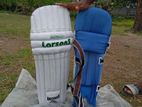 Cricket leg pad or gloves