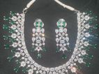 Daimond cut jewellery neckless.