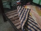 ডাবল ইস্টিলের খাট