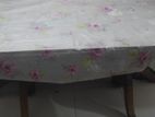 ডাইনিং টেবিল
