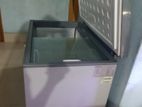 ডীপ ফ্রিজ (২৫১ লিটার)