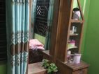 ড্রেসিং টেবিল