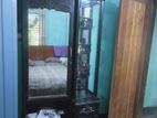 ড্রেসিংটেবিলটা বিক্রি হবে