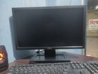 DELL 19 INCE monitor