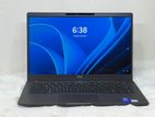 Dell (8th Generation) Core i5 8/256GB Full HD Display Premium Laptop.