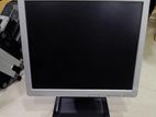 Dell/HP Monitor-- 17" LED