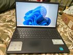 Dell Inspirin 3520 Laptop