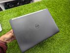 𝖲𝖾𝗋𝖺 𝗈𝖿𝖿𝖾𝗋 Dell Latitude Core i7 6th Gen Ram 8Gb SSD 128Gb