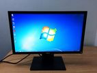 Dell LCD Monitor 19 inches HD Resolution - Black