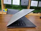 Dell XPS 13-9360||Core i5 7th Gen||SSD 256 RAM 8 ||Ultra-Slim Nano Bezel