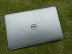 Dell xps core i5 with 15 days replacement warranty