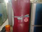 ধামাকা ওফারে 282 Liter walton লাল কালার ফিরিজ বিক্রি করা হবে