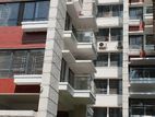 ধানমন্ডি ১০ এ তে 2450 SFT Flat sale