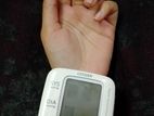 Digital blood pressure monitor