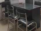 দোকানের টেবিল ও চেয়ার