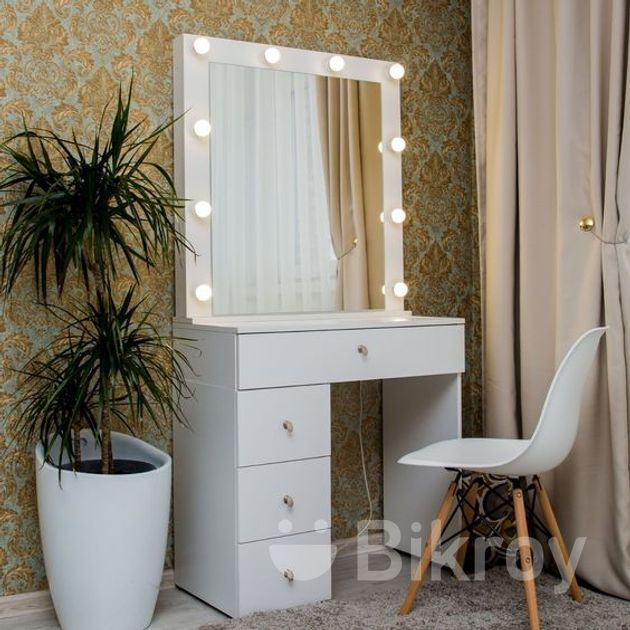 Dressing Table M 27 in Mohammadpur Bikroy